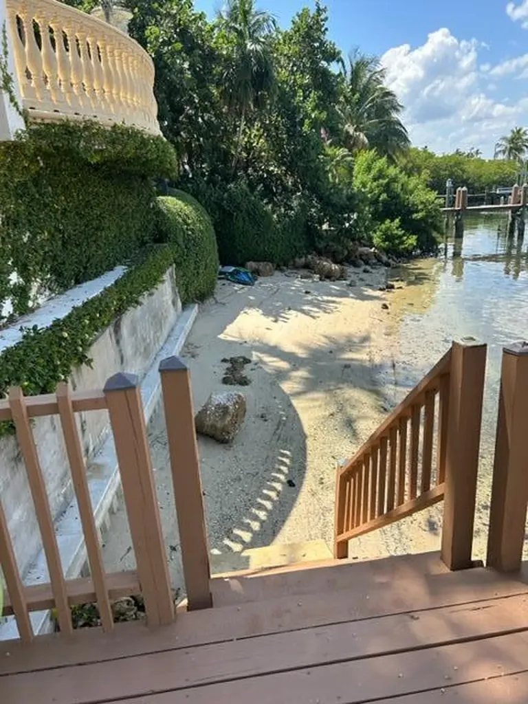 3090 S Ocean Boulevard Manalapan FL 33462