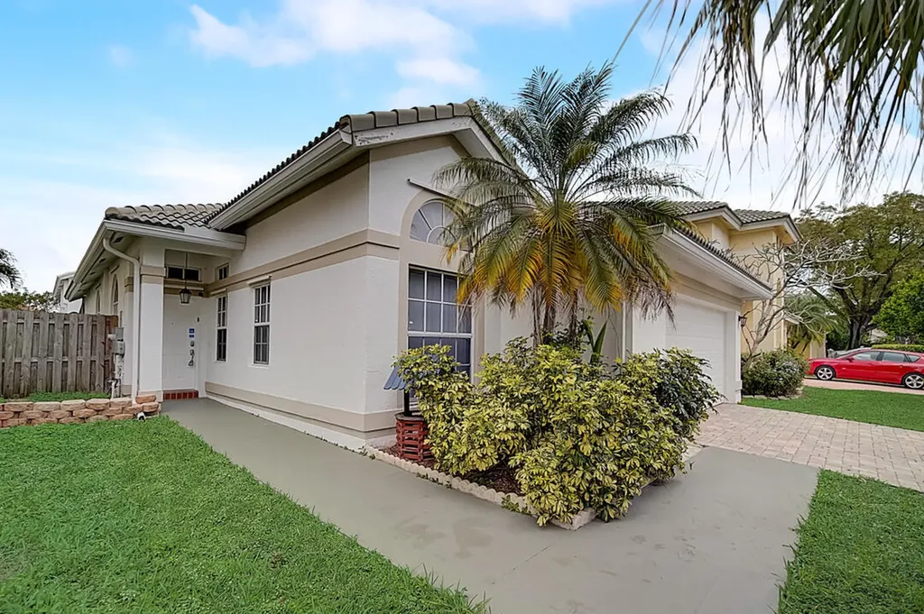 2643 NW 68th Avenue Margate FL 33063