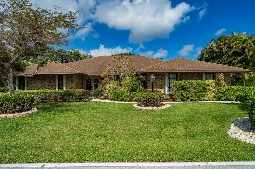 4247 Juniper Terrace Boynton Beach FL 33436