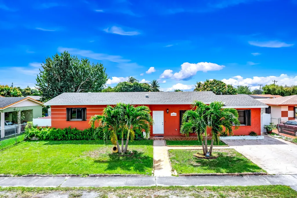 3860 NW 172nd Terrace Miami Gardens FL 33055