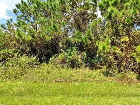 671 SW Duval Avenue Port St Lucie FL 34983