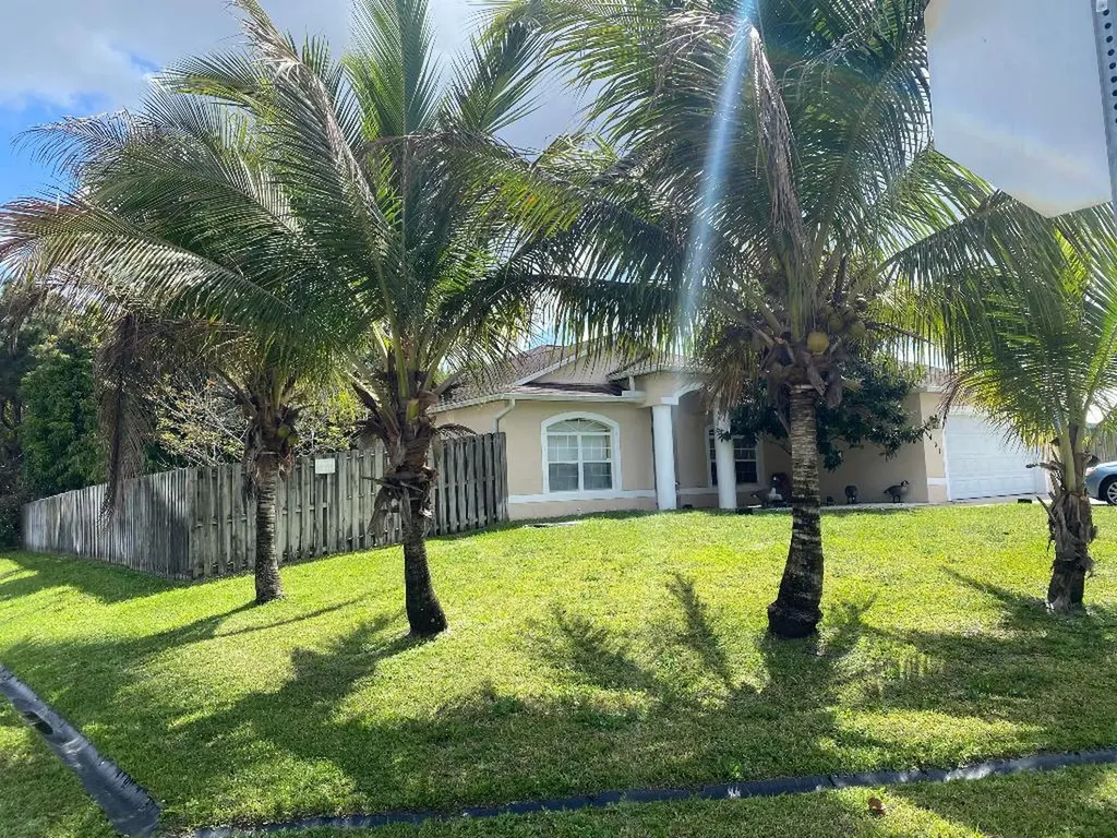3401 SW Voyager Street Port St Lucie FL 34953