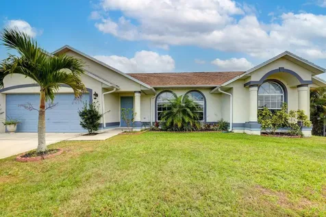 550 SW Hamburg Terrace Port St Lucie FL 34984