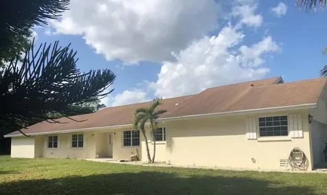 9069 El Paso Drive Lake Worth FL 33467