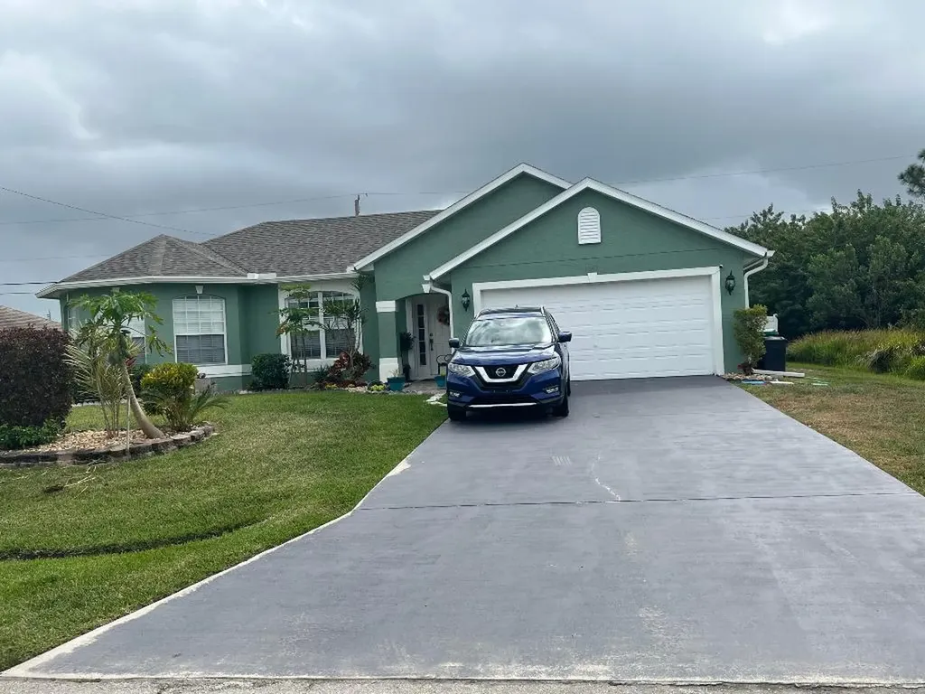 1861 SW Lewis Street Port St Lucie FL 34987