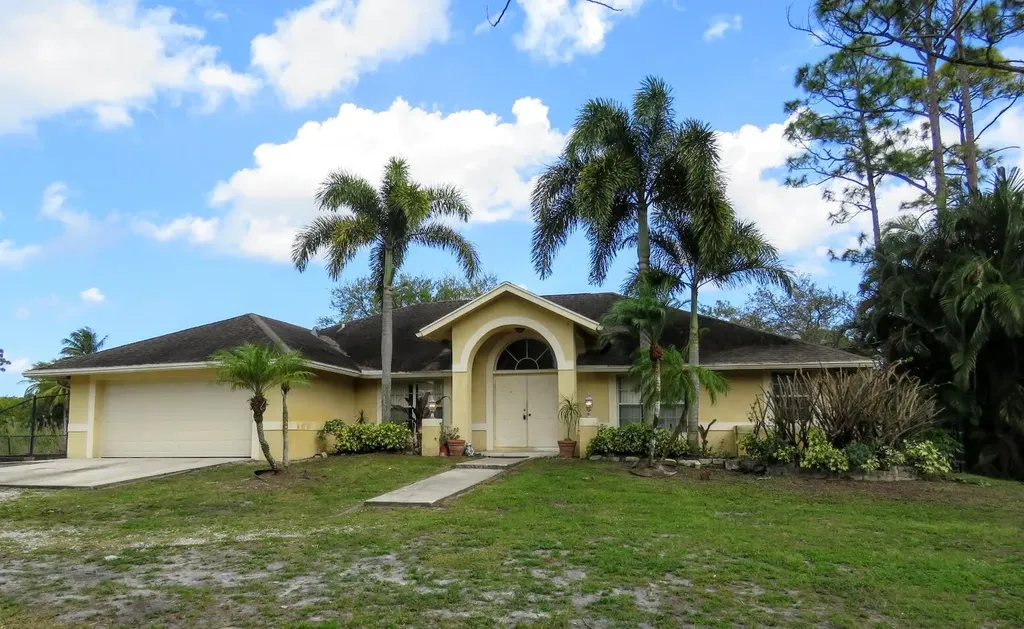 4182 121st Terrace N Royal Palm Beach FL 33411