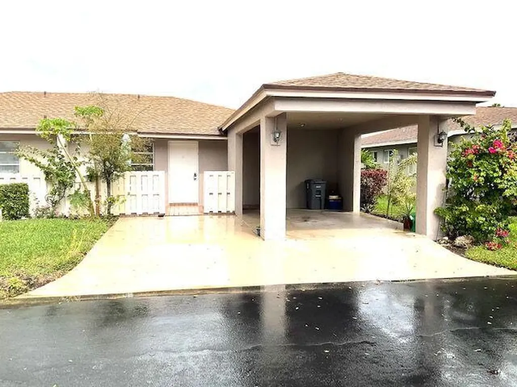 6693 Moonlit Drive Delray Beach FL 33446
