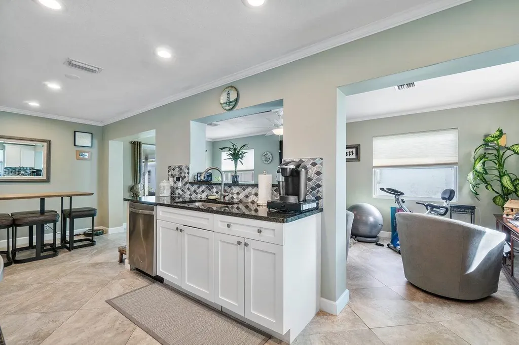 2302 SW 20th Terrace Boynton Beach FL 33426