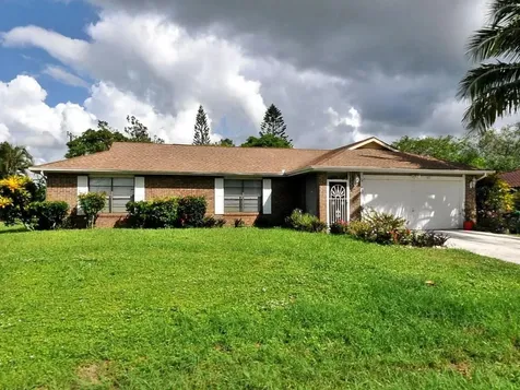 157 SE Lakehurst Drive Port St Lucie FL 34983