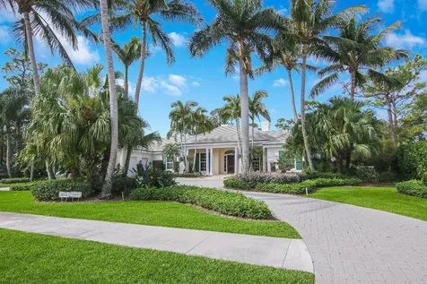 8252 SE Golfhouse Drive Hobe Sound FL 33455