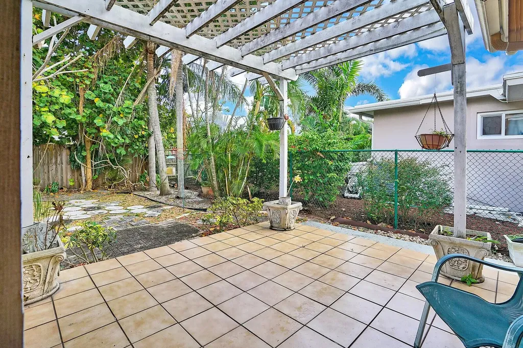 1628 N L Street Lake Worth Beach FL 33460