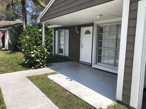 5047 Silver Maple Lane Boynton Beach FL 33472