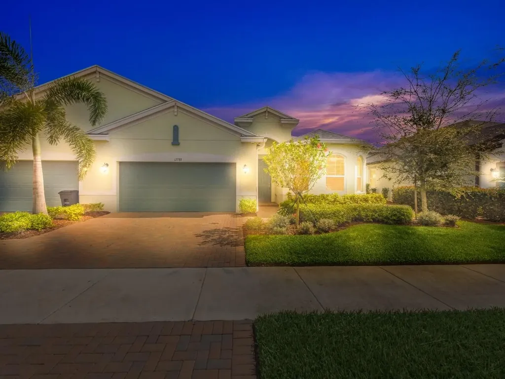 12788 SW Lake Fern Circle Port St Lucie FL 34987