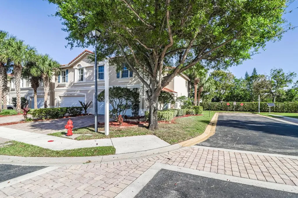 4101 Windmill Palm Way Greenacres FL 33463