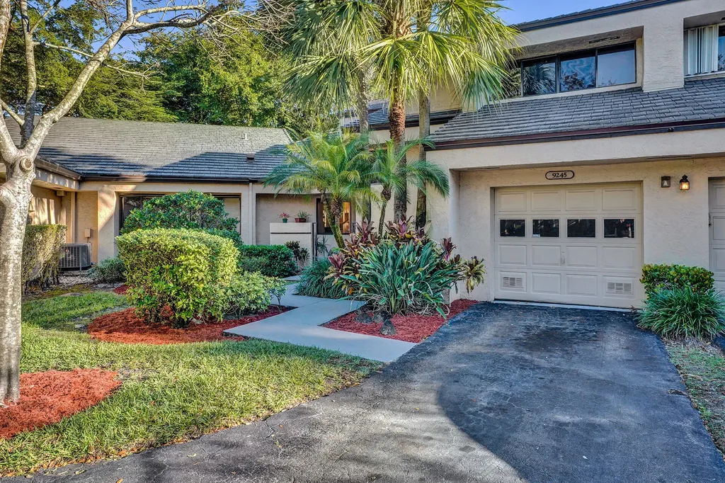 9245 Chelsea Drive N Plantation FL 33324