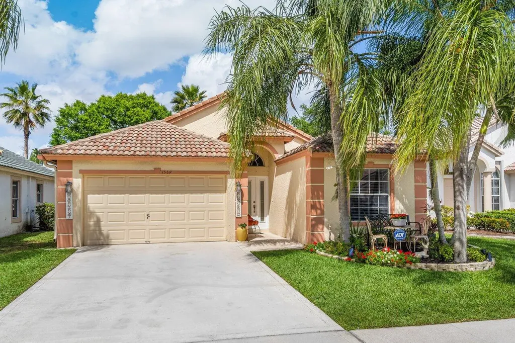 1569 Carriage Brooke Drive Wellington FL 33414