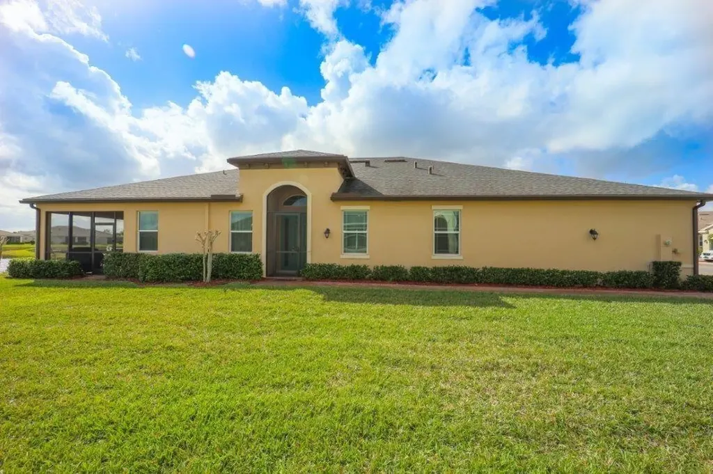 11213 SW Winding Lakes Circle Port St Lucie FL 34987