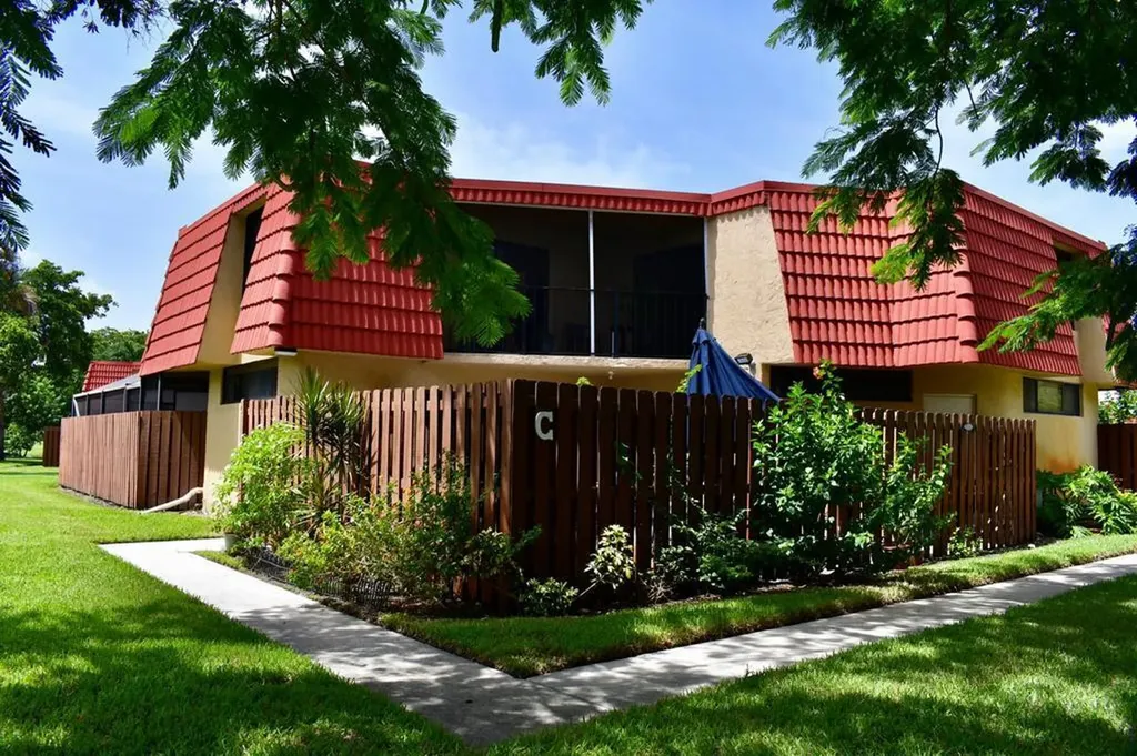 8320 Trent Court Boca Raton FL 33433