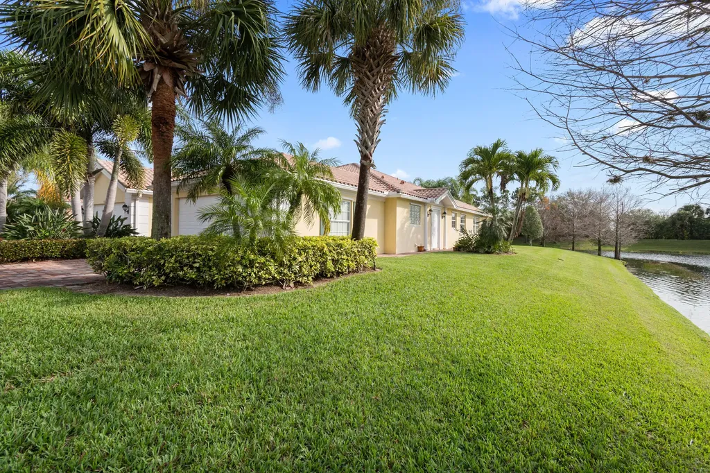 11239 SW Pembroke Drive Port St Lucie FL 34987