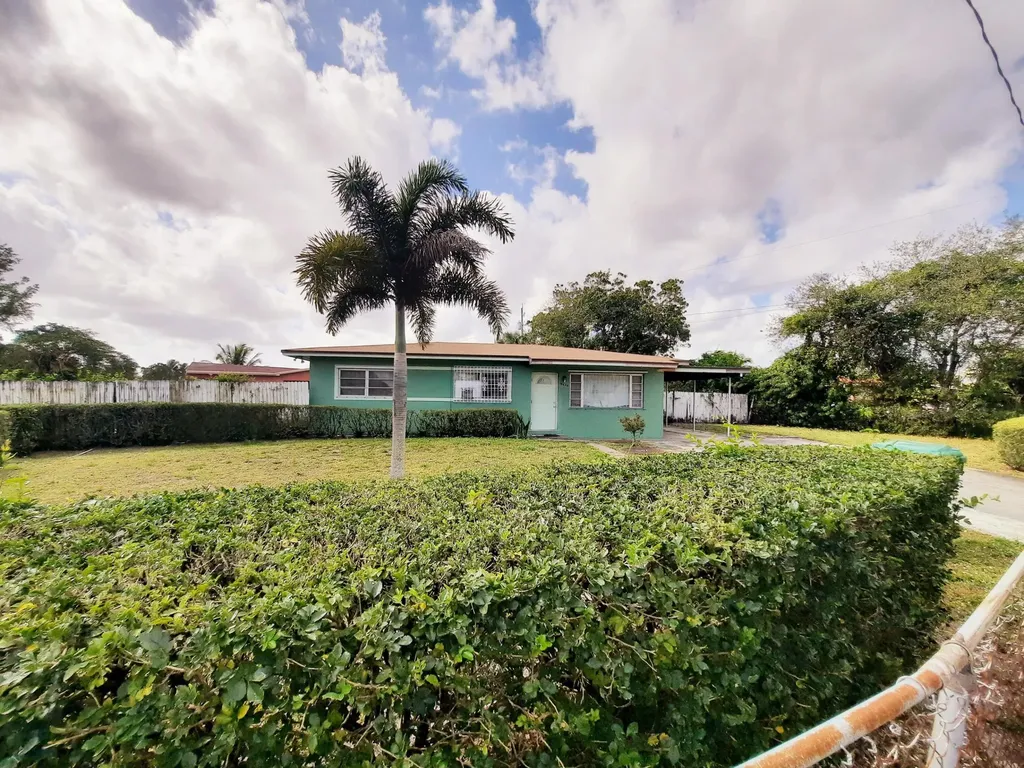 18632 NW 42nd Court Miami Gardens FL 33055