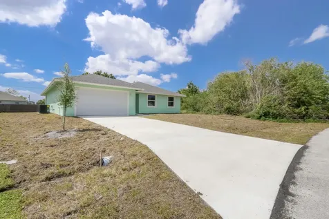 212 SW Aldoro Place Port St Lucie FL 34953