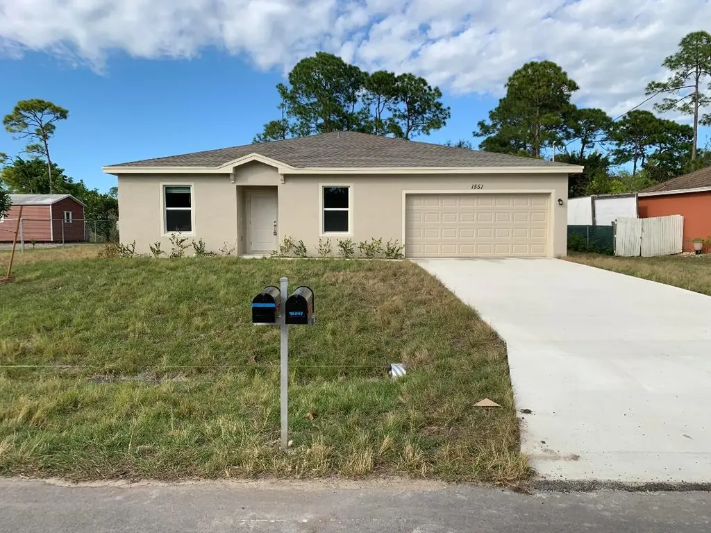 1551 SW Hextel Avenue Port St Lucie FL 34953