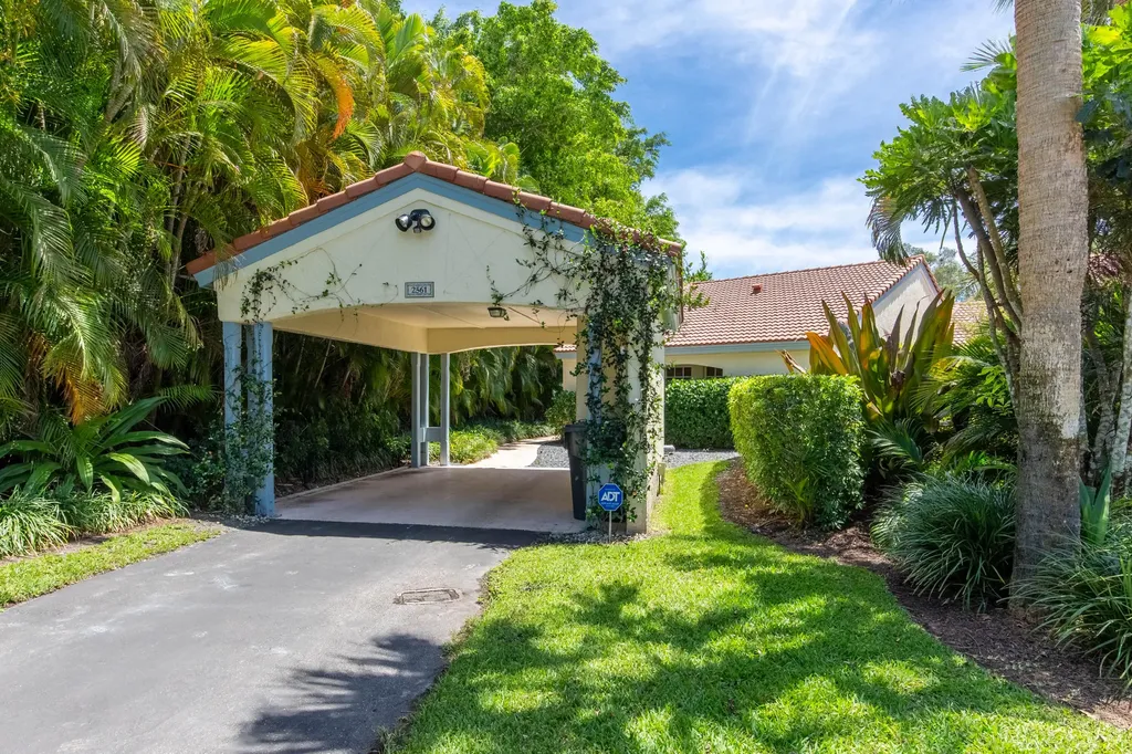 2561 Vista Del Prado Drive Wellington FL 33414