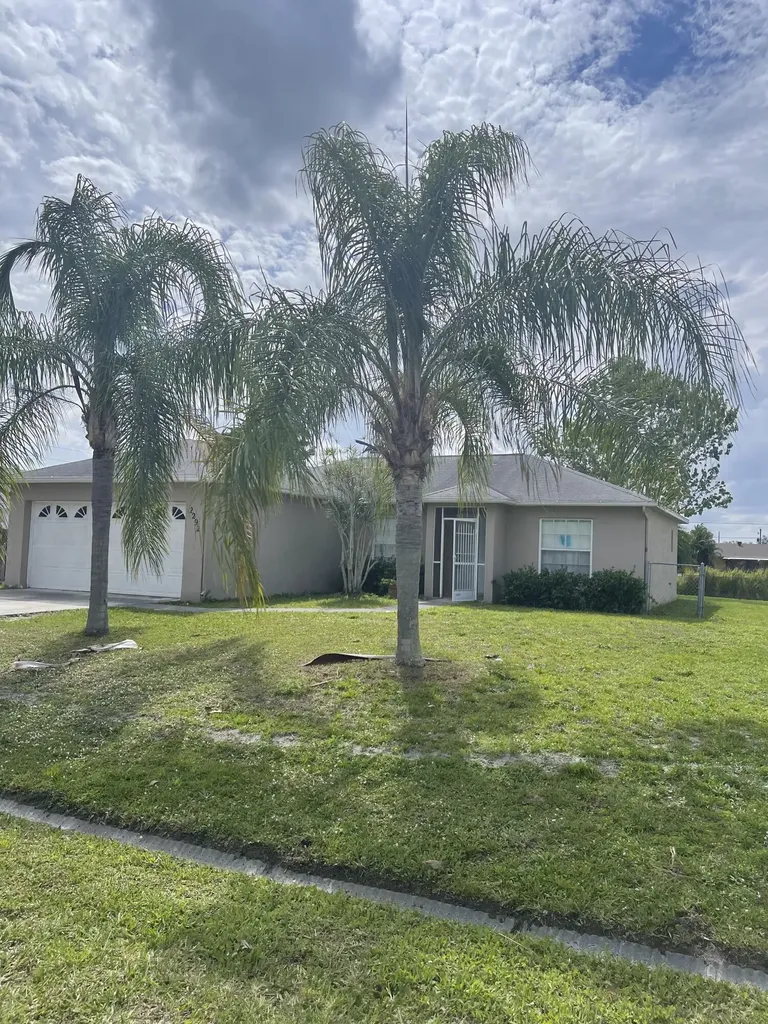 2292 SE Shipping Road Port St Lucie FL 34952