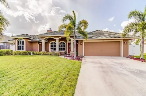1742 SW Commargo Street Port St Lucie FL 34987