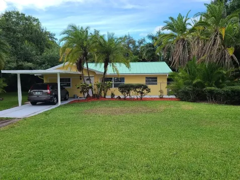 1300 W 1st Street Fort Pierce FL 34982