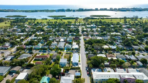 1007 N Ocean Breeze Lake Worth Beach FL 33460