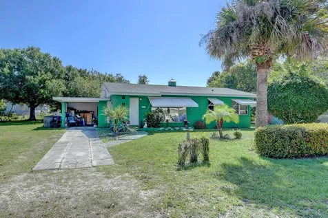 1606 N 14th Street Fort Pierce FL 34950