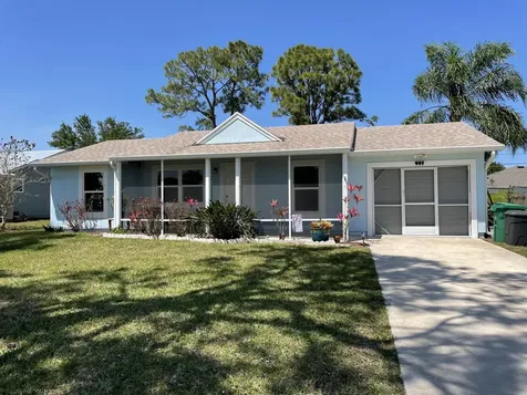 977 SW Longfellow Road Port St Lucie FL 34953