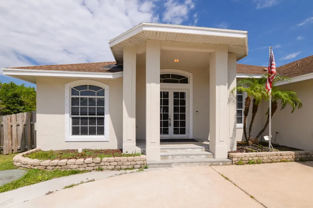 766 NW Bayshore Boulevard Port St Lucie FL 34983