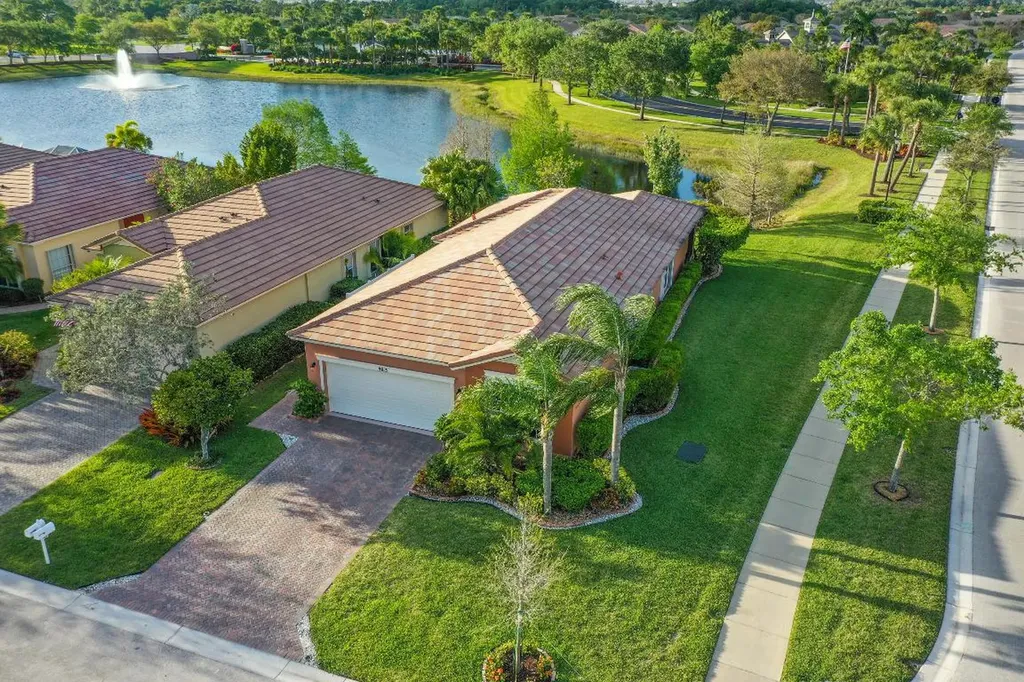 9913 SW Stonegate Drive Port St Lucie FL 34987