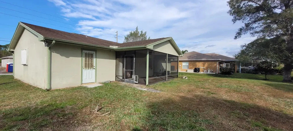 1750 SW Janette Avenue Port St Lucie FL 34953