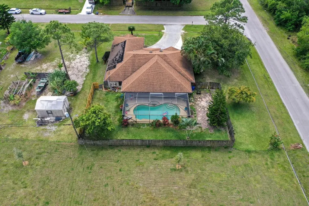 381 SW Dwight Avenue Port St Lucie FL 34983