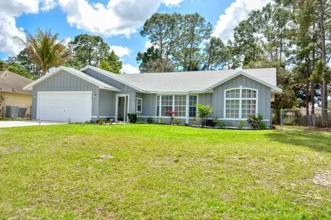 1572 SW Hunnicut Avenue Port St Lucie FL 34953