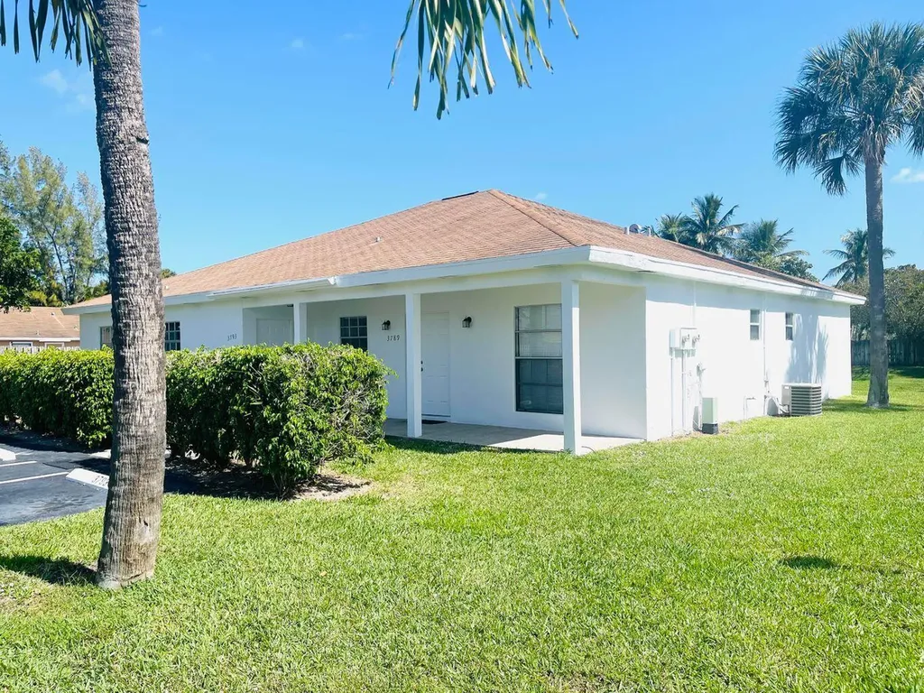 3836 Harwood Street West Palm Beach FL 33403