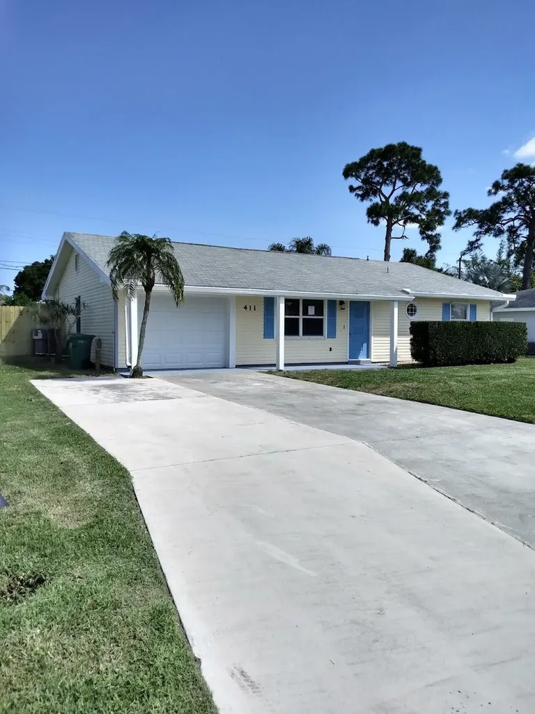 411 Willows Avenue Port St Lucie FL 34952