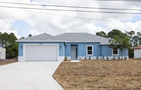 290 SE Walsh Terrace Port St Lucie FL 34983