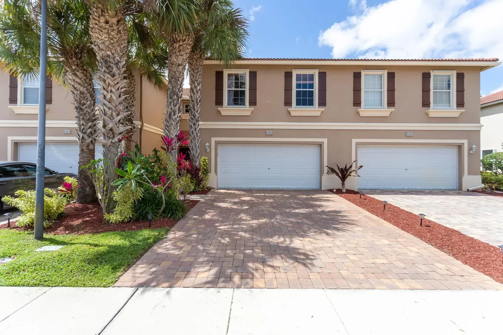 4303 Cohune Palm Court Greenacres FL 33463