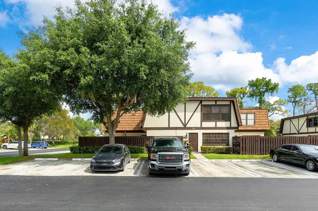 146 Weybridge Circle Royal Palm Beach FL 33411