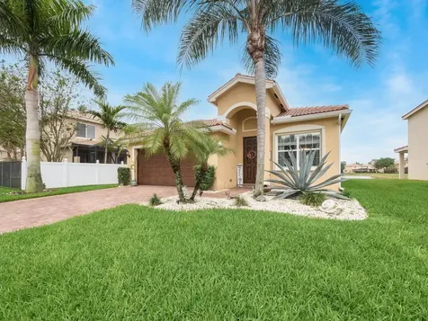 10425 Pearwood Place Boynton Beach FL 33437