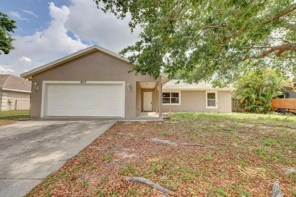 2117 SW Susset Lane Port St Lucie FL 34953