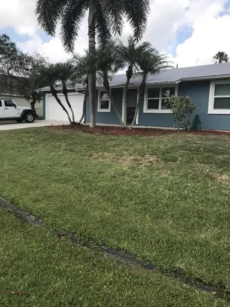 901 SW Fenway Road Port St Lucie FL 34953