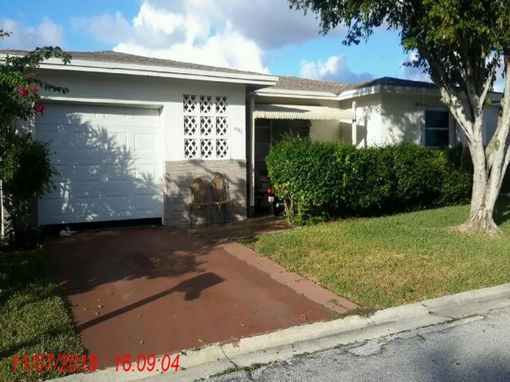 6995 NW 11th Court Margate FL 33063