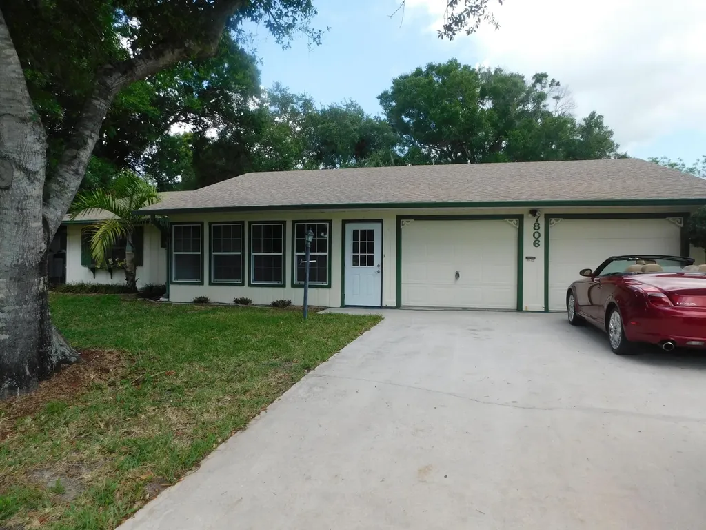 7806 Deland Avenue Fort Pierce FL 34951