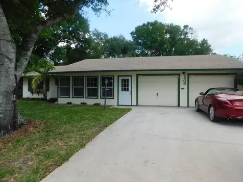 7806 Deland Avenue Fort Pierce FL 34951