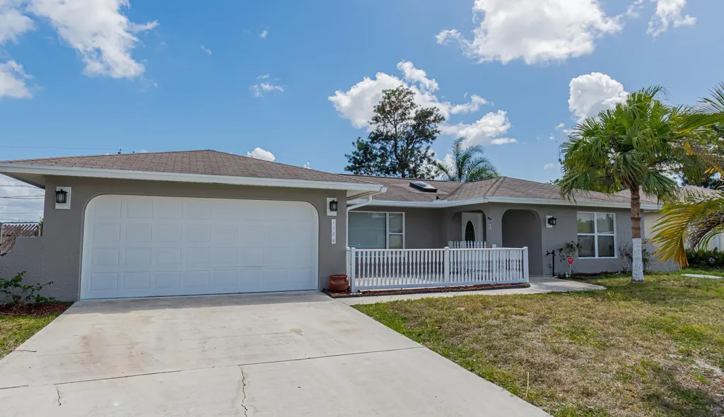 1186 SW Janette Avenue Port St Lucie FL 34953